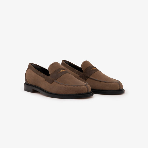 Suede Queens Crest Loafer – Aimé Leon Dore display picture 2