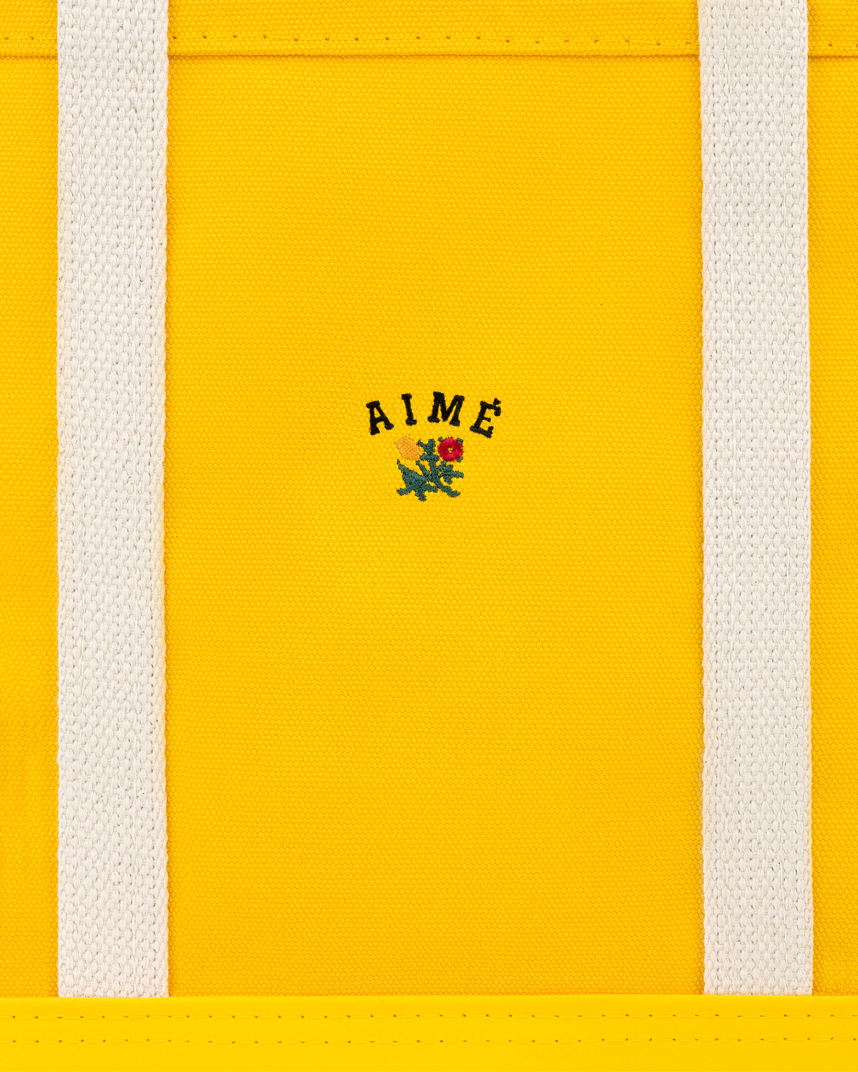 Small Crest Canvas Tote – Aimé Leon Dore