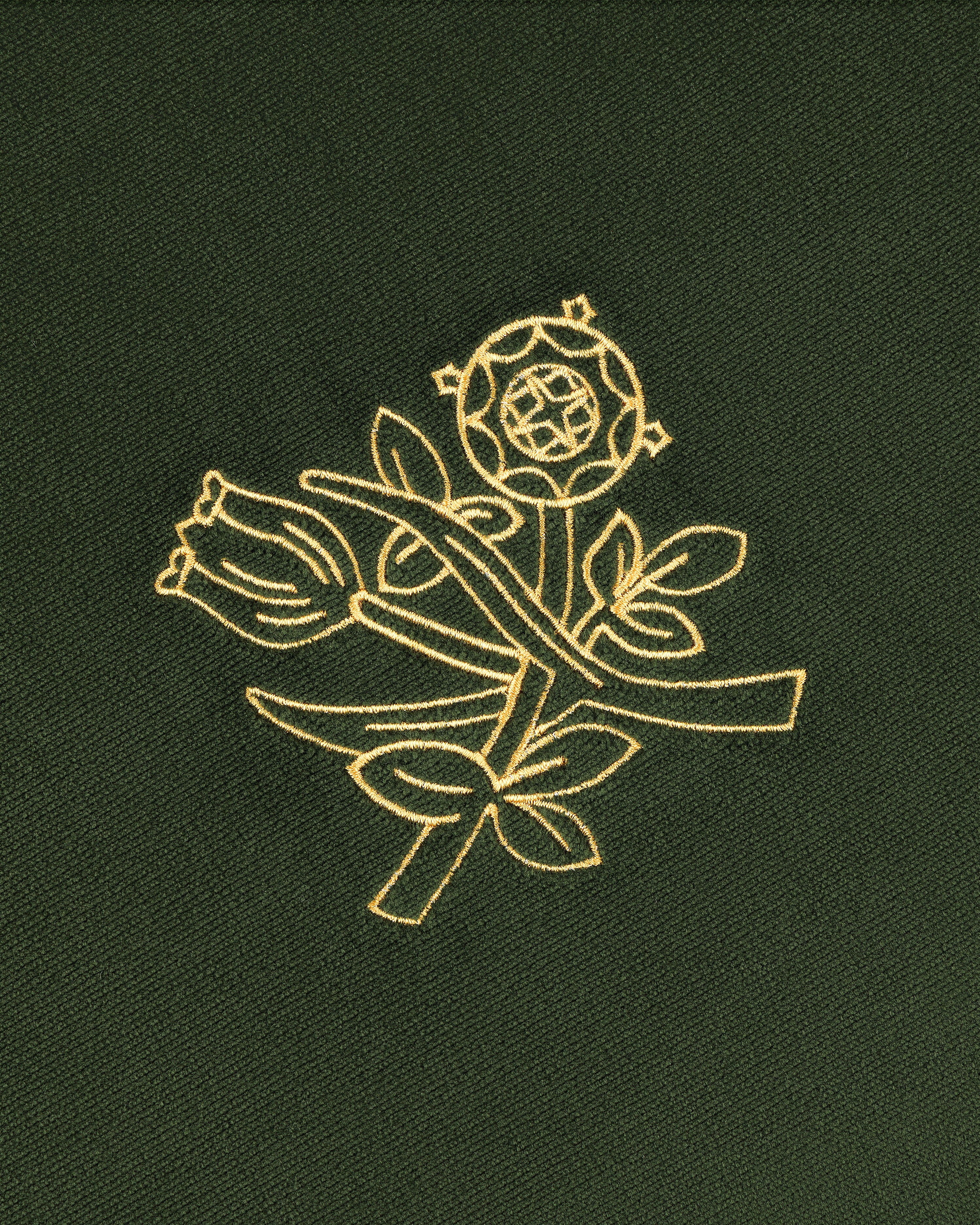 Queens Crest Throw Pillow