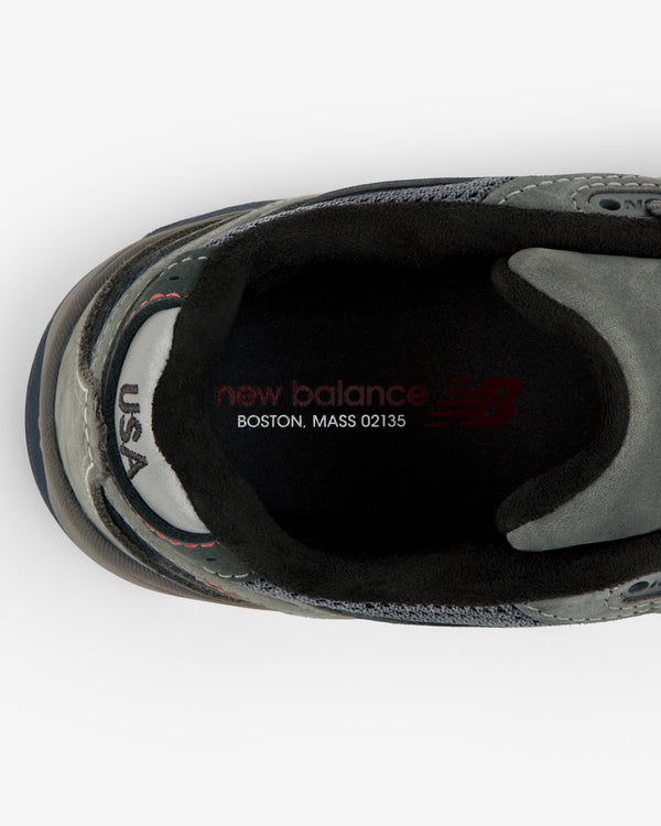 Top view of New Balance Made in USA 2040v5 showing USA on the heel and Boston, MA 02135 on the insole.
