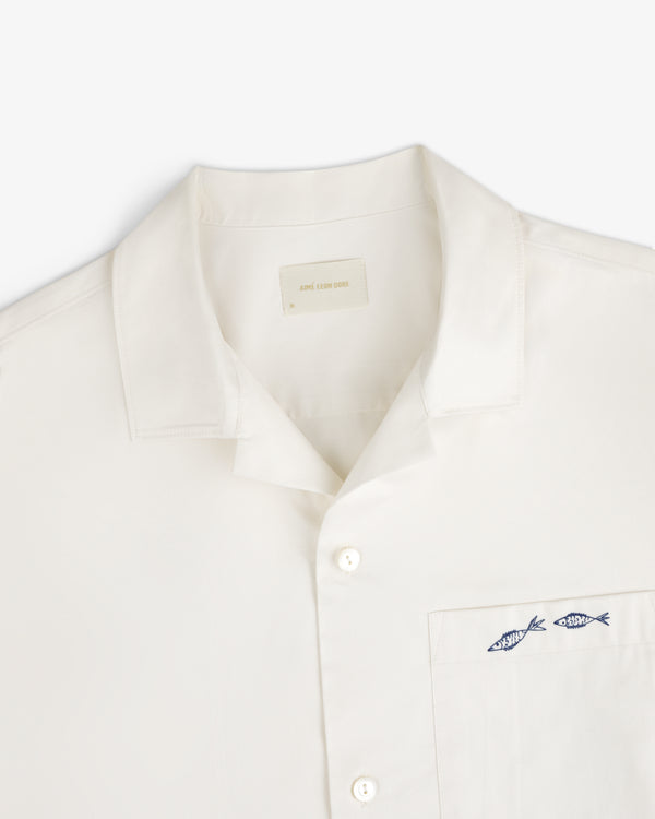 Fassianos "Rendez - Vous" Camp Shirt: White button-up with collar and chest pocket embroidered with two blue fish.